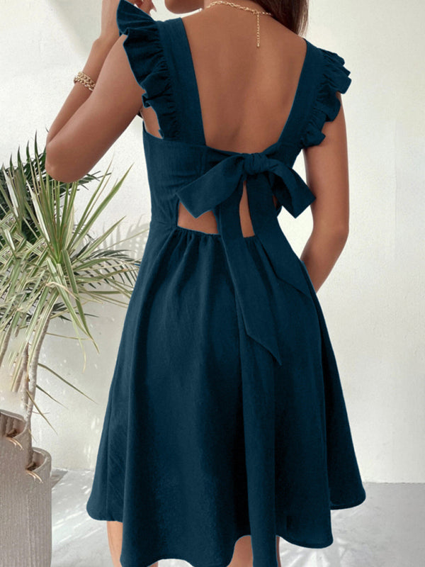 New pastoral style suspenders, sweet short skirt, temperament commuting holiday beach dress